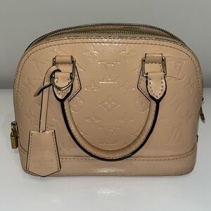 VINTAGE LOUIS VUITTON ALMA BB VERNIS